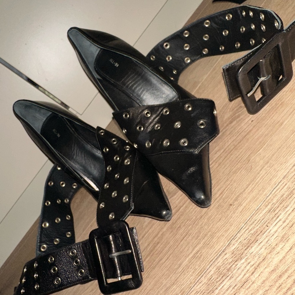 115MM Belted Leather Stiletto Heel Pumps in black
with Ankle Strap Size 39 - Picture 9 of 11